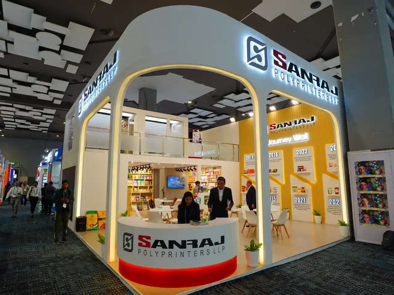 Double Decker Stand Design 2