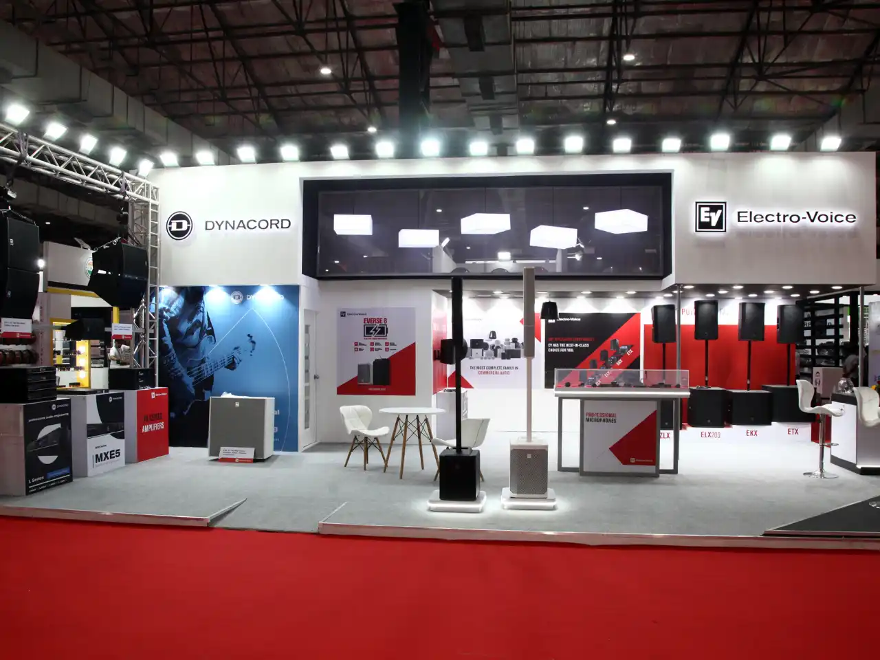 Custom exhibition stall design and fabrication by Propshop India