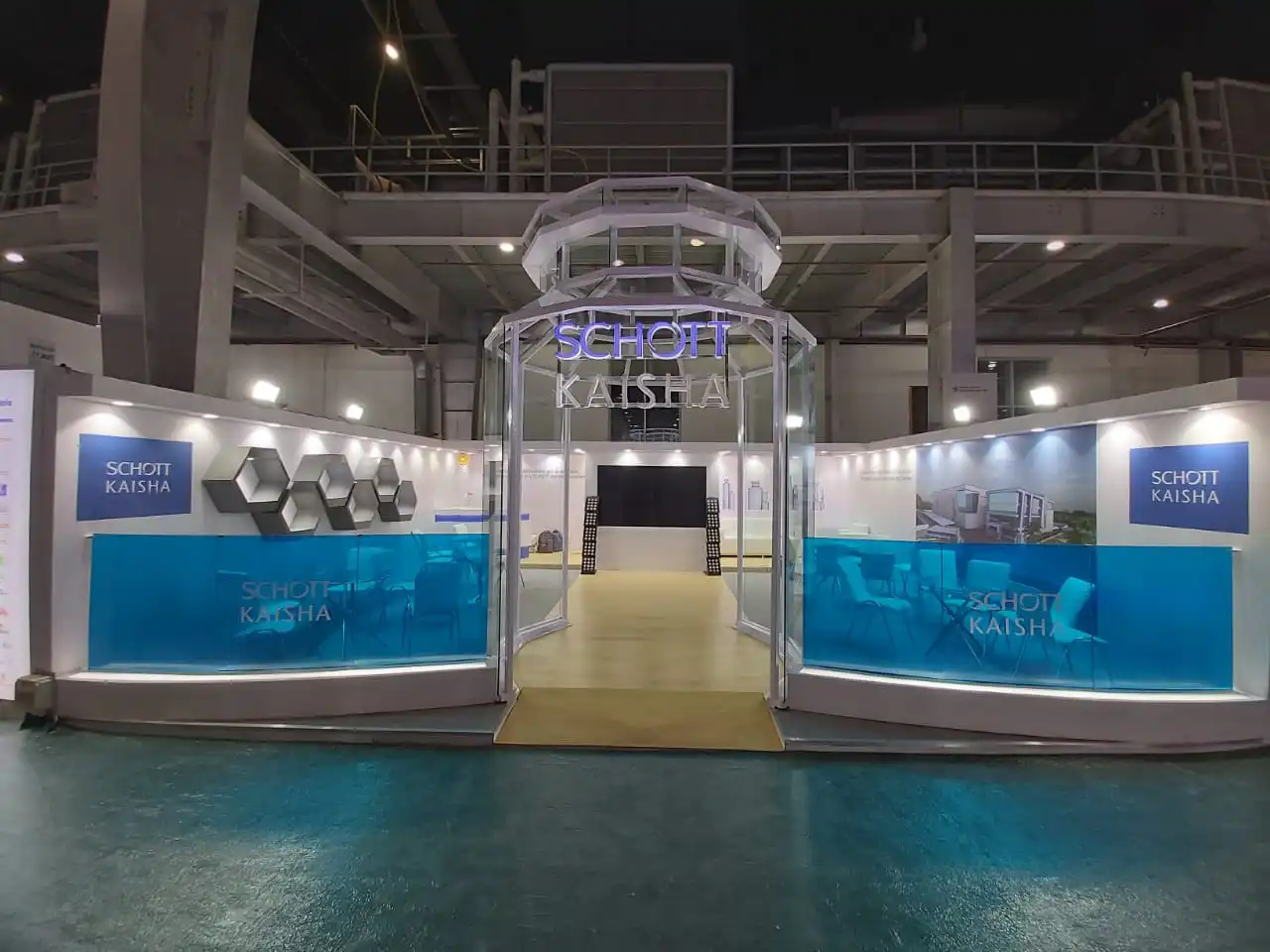 Custom exhibition booth construction