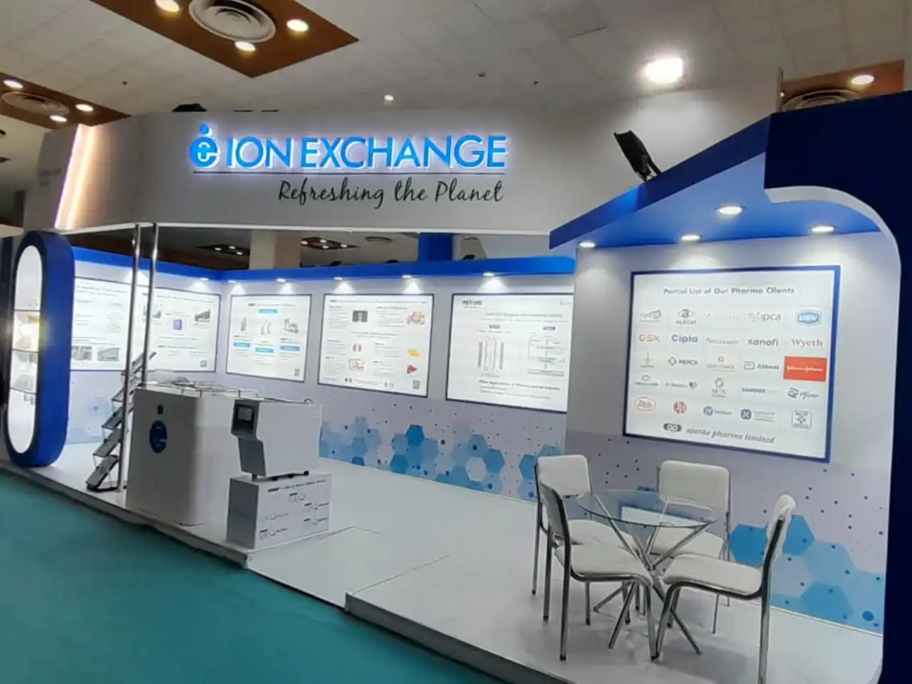 Professional exhibition booth construction and installation services