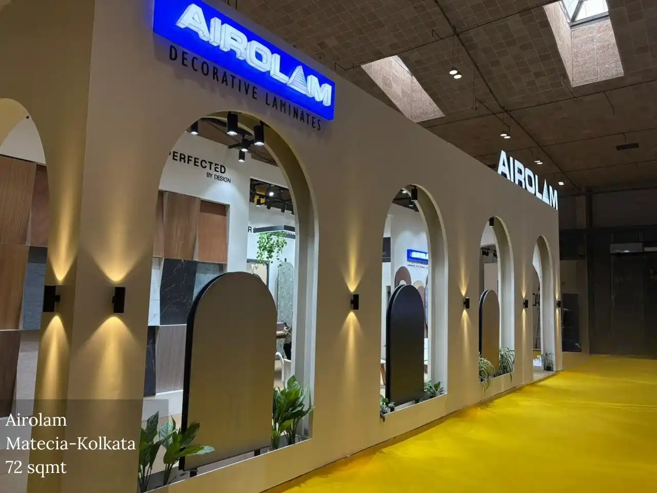 Airolam Stand build by propshop