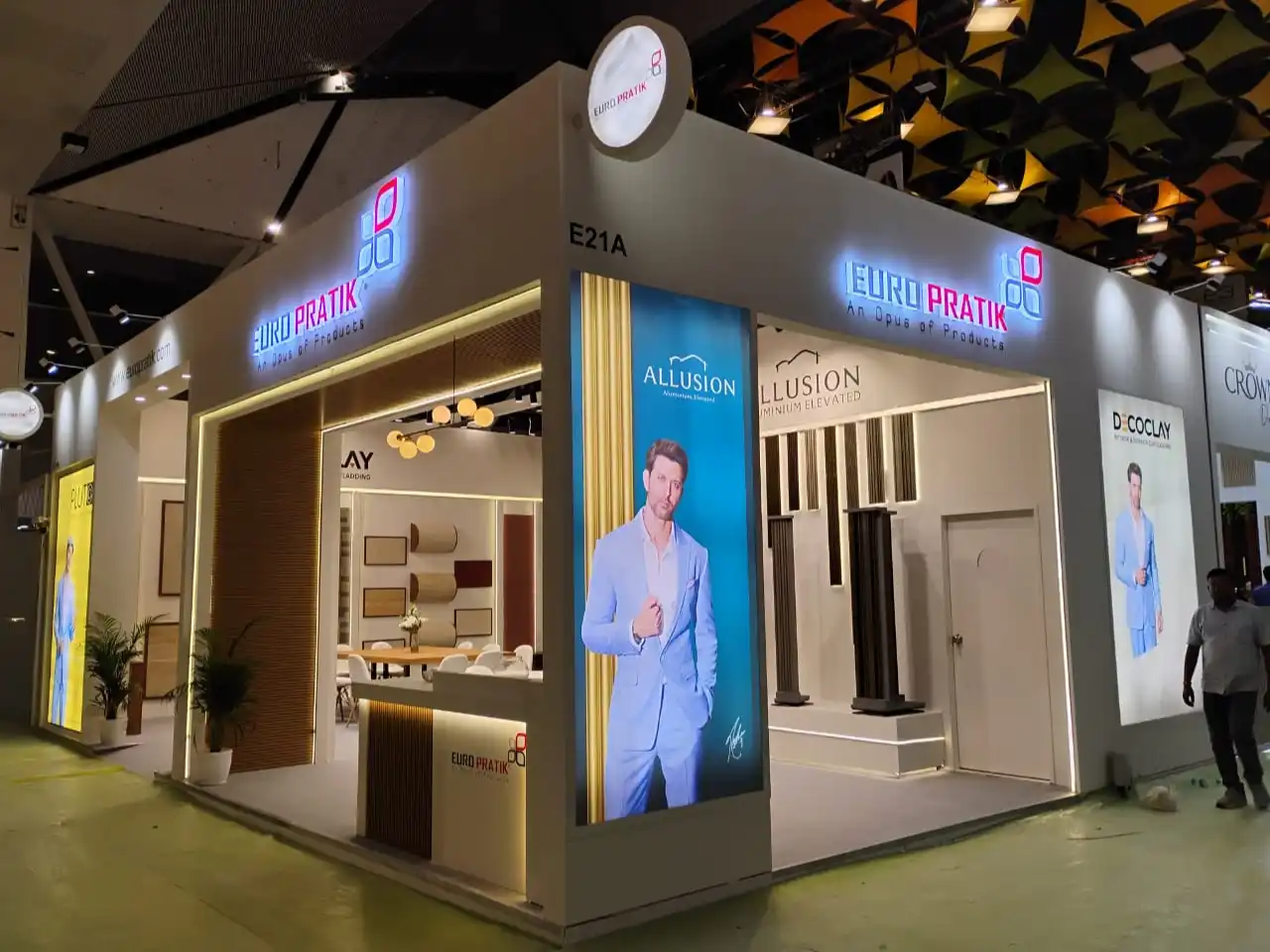 Corner Stall Design 10